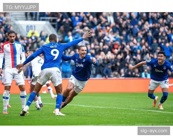 埃弗顿战术体系解析：严密防守中觅得进攻良机，状态稳步回升表现亮眼